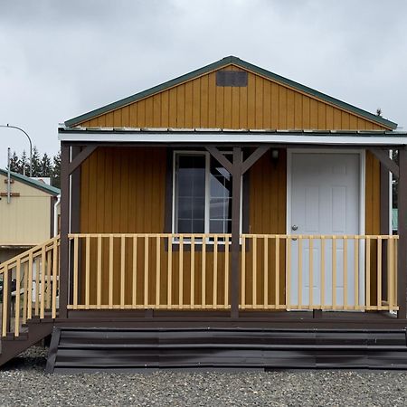 Far West Cabin-Tiny Homes Rental Forks Dış mekan fotoğraf